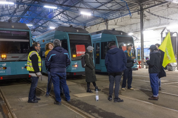 Németország-szerte akadozik a tömegközlekedés a dolgozók sztrájkja miatt