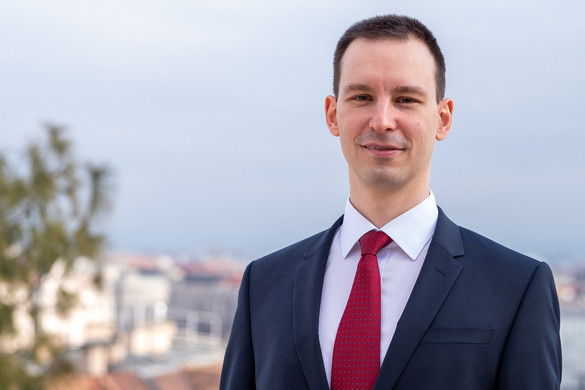 A balliberális fősodor már semmilyen ellenvéleményt nem tűr meg – INTERJÚ