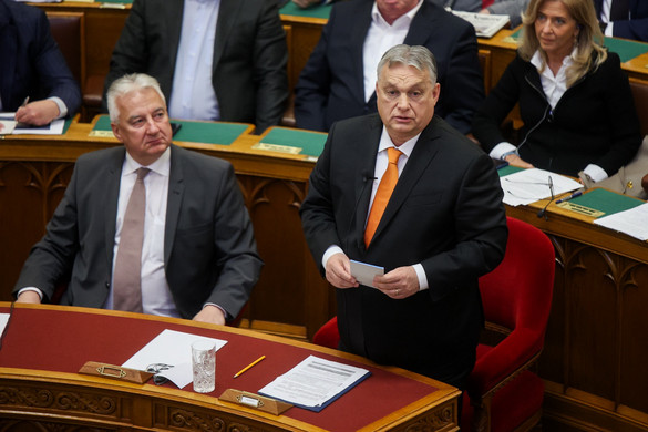 Orbán Navalnijról: Sovinisztáknak a magyar parlamentben nem jár tisztelet