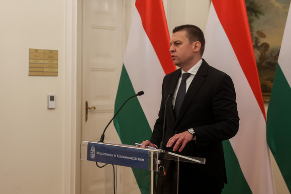 Menczer Tamás: A Momentum újra támadja Magyarországot
