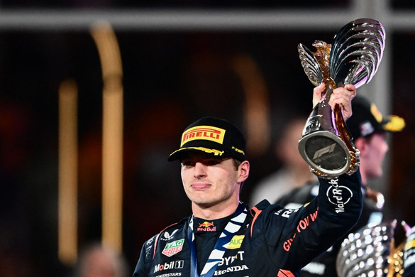 Miért lenne rossz csapattárs Verstappen Alonsónak