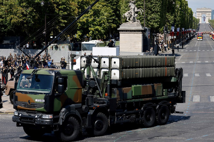 Fotó: AFP/Ludovic Marin Kölcsön légvédelem visszajár