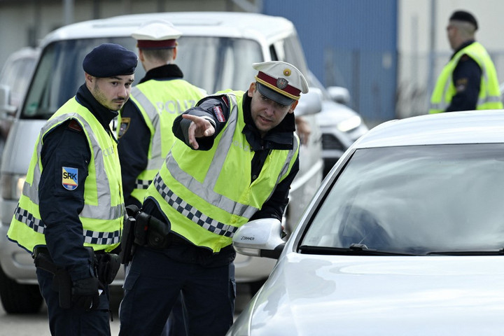 Fotó: AFP/APA/Hans Klaus Techt Mindössze tíz kilométeren múlt az autóelkobzás