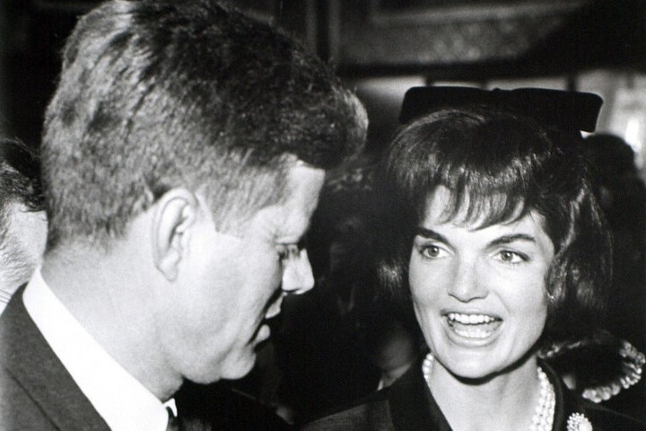 Hogyan rejtette el Jackie Kennedy a világ elől három gyermeke elvesztésének lesújtó fájdalmát?