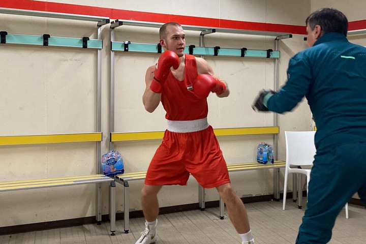 Fotó: Facebook/Magyar Ökölvívó-szakszövetség/Hungarian Boxing Association Ukrajnából menekült ökölvívó képviselheti Magyarországot az olimpián