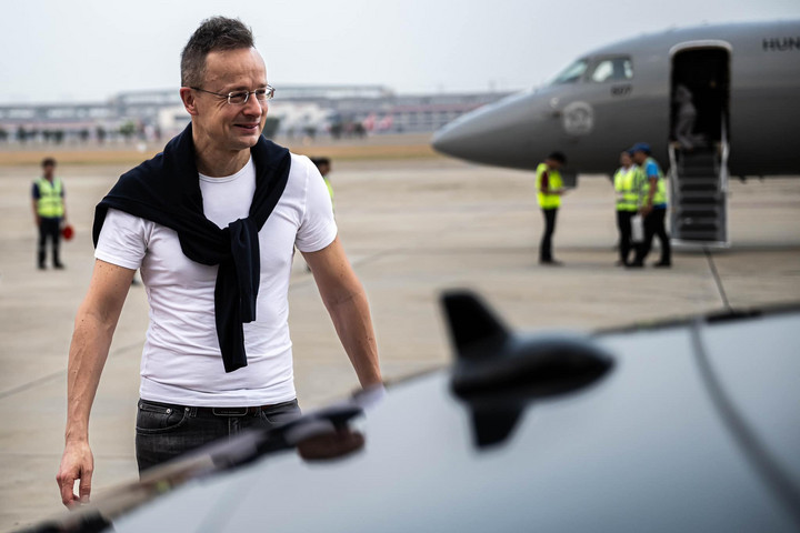 Szijjártó Péter: Ősszel közvetlen légijárat indul Bangkok és Budapest között