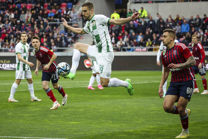 Kétgólos fehérvári győzelmével élre állt a Ferencváros