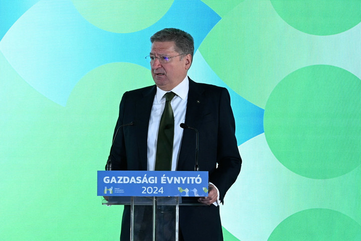 Fotó: MTI/Máthé Zoltán Parragh László: A gazdaság szereplőinek élniük kell a kormány teremtette lehetőségekkel