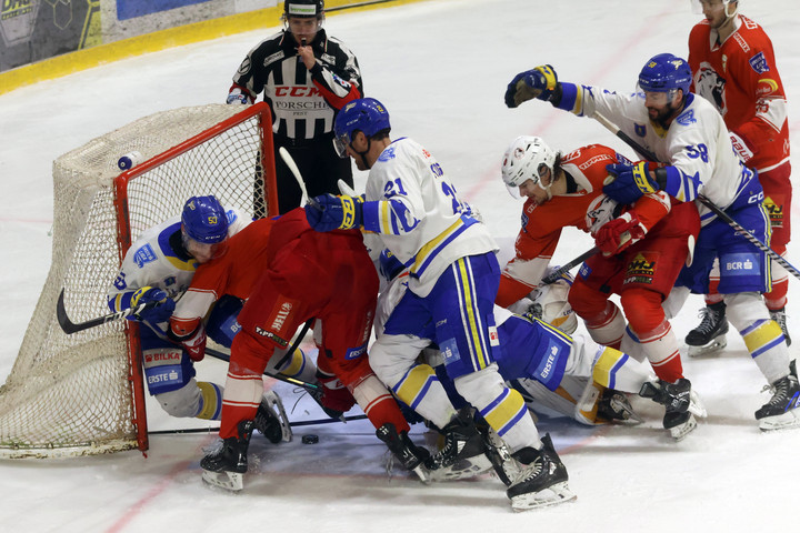 Jégkorong Erste Liga: Elődöntőbe jutott a Brassó