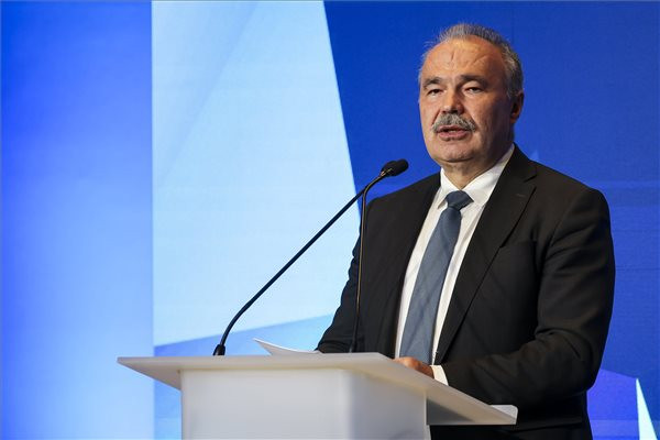 Fotó: MTI/Hegedüs Róbert Nagy István: A hatékonyságnövelés és innováció kerül a középpontba a 2021–2027 közötti pályázati felhívásokban