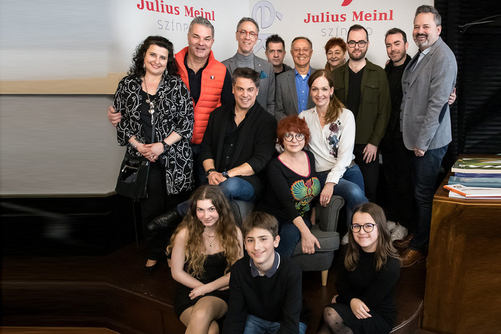 A Rém rendes vendég című komédiát mutatja be a Játékszín