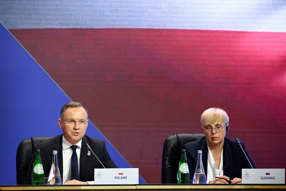 Szlovénia és Lengyelország elkötelezett Ukrajna békéje mellett
