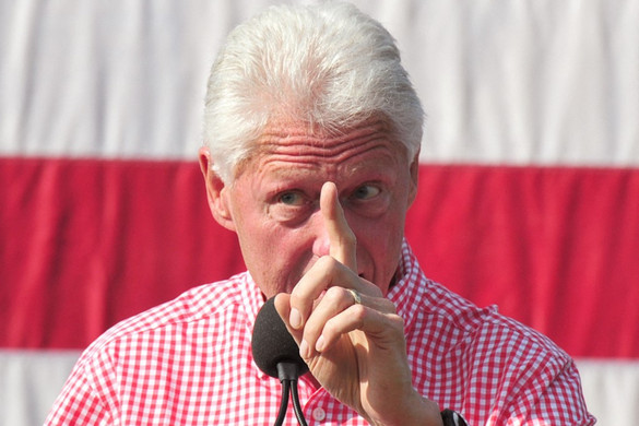 Bill Clinton: Csehország, Lengyelország és Magyarország felvétele a NATO-ba jó lépés volt