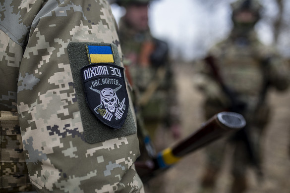 Putyinnak könyörögnek az ukrán katonák