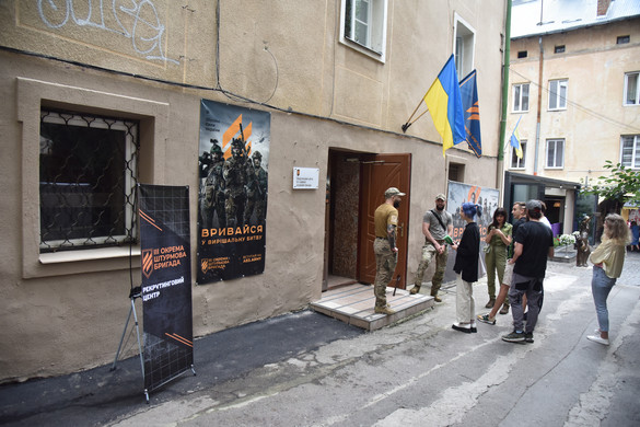 Az ukránok katonai toborzóközpontokat támadtak meg