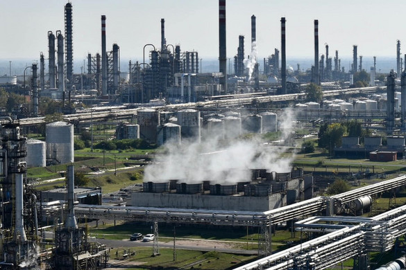 Holdinggá alakul a Mol