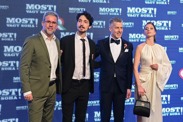 Premier: Most vagy soha!