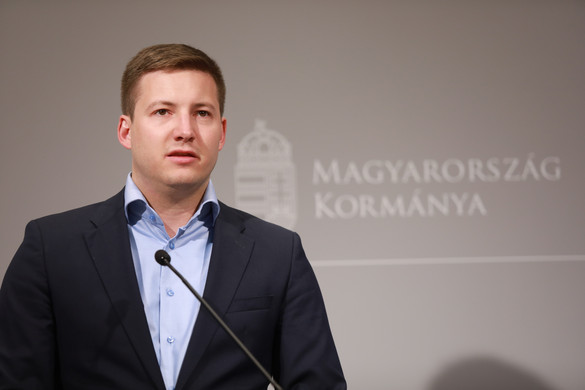 Kiadta Farkas Örsnek Varga Judit mandátumát az NVB