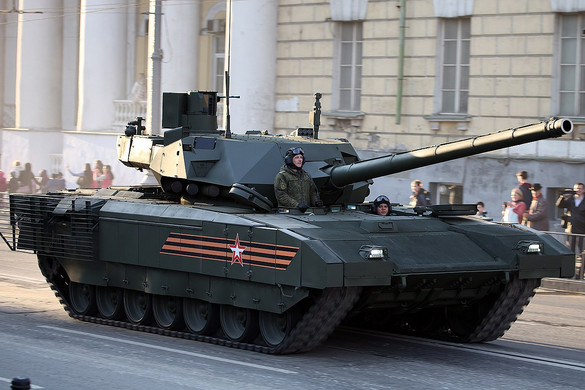 A legújabb T–14 Armata harckocsik állnak szolgálatba az orosz hadseregnél