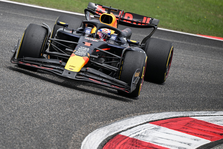Fotó: AFP/Hector Retamal Verstappené a Red Bull 100. pole pozíciója