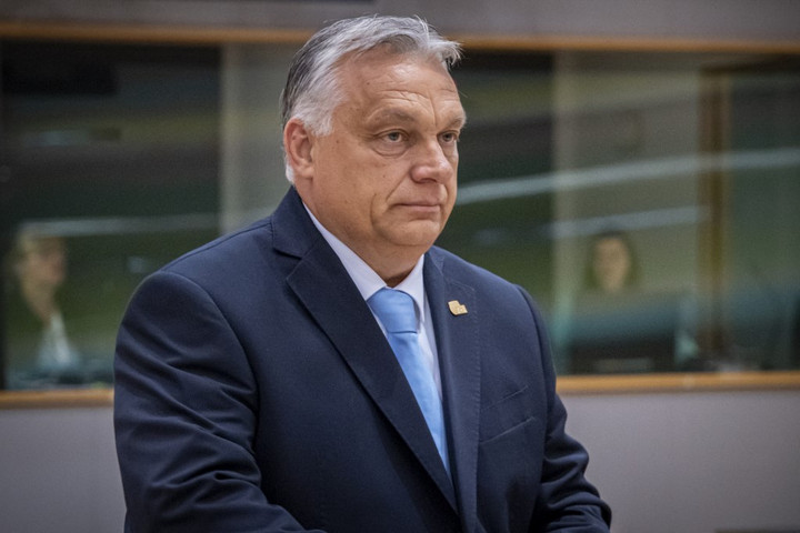 Fotó: AFP/NurPhoto/Nicolas Economou Fontos egyeztetésre utazik Bukarestbe Orbán Viktor