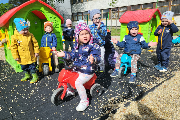 Fotó: MH/BVOP Ilyen egy bölcsőde a rácsok mögött
