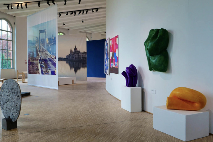 Fotó: Facebook/Hungarian Fashion & Design Agency Einspach Fine Art & Photography Neves olaszországi múzeum adott otthont magyar alkotásoknak