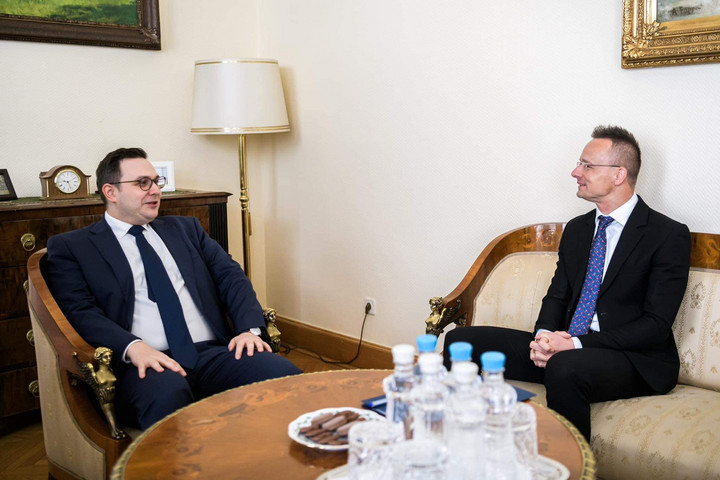 Fotó: Facebook/Szijjártó Péter Kárt okoz a Kína elleni európai hadjárat