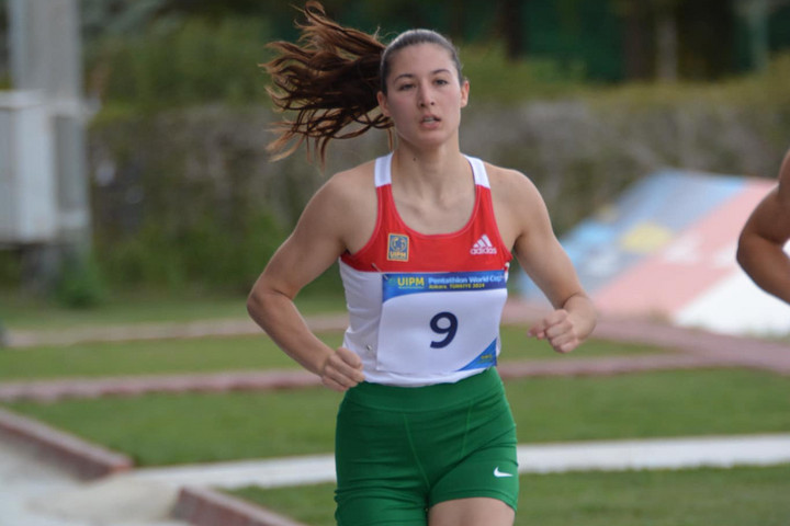 Fotó: Facebook/Hungarian Modern Pentathlon/Magyar Öttusa Szövetség Bauer Blanka bronzérmes