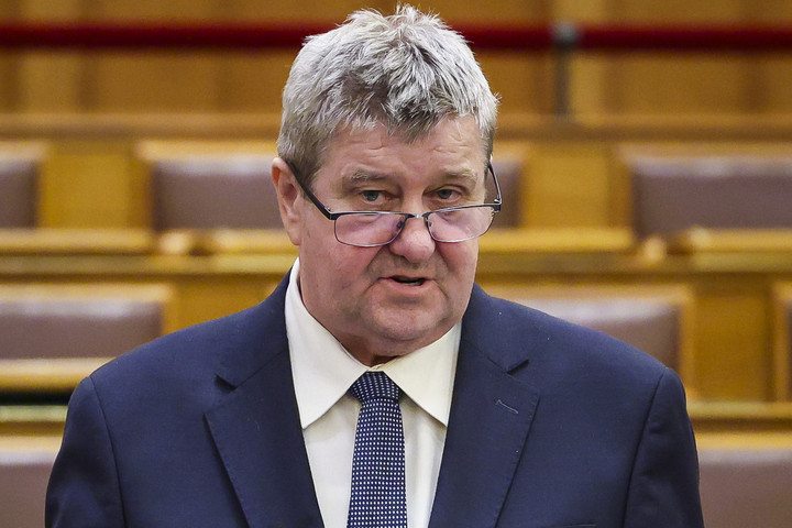 Fotó: MTI/Hegedüs Róbert Egyre többen rendelkeznek adójuk 1+1 százalékáról