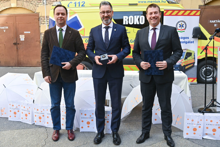 Fotó: MTI/Bruzák Noémi Együttműködési megállapodást kötött a Gondosóra program és az OMSZ