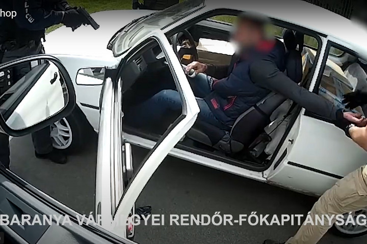 Fotó: police.hu Drog-webshop + VIDEÓ