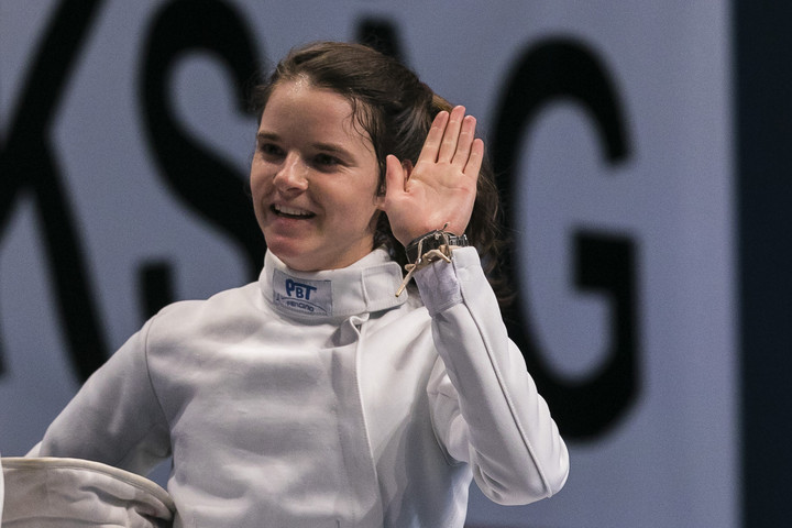 Újra maszkot húz Kun Anna