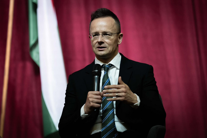 Fotó: Facebook/Szijjártó Péter Szijjártó Péter: A magyar EU-elnökség fontos prioritása a bővítés és a migrációval szembeni fellépés