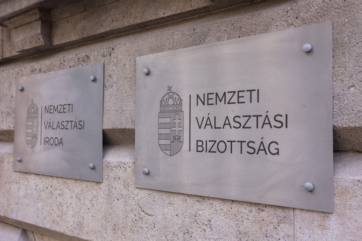Fotó: MH/Török Péter Választás 24: Általában öt-hét ajánlás kell a nemzetiségi választáson induló jelölteknek