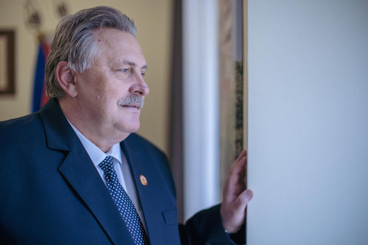 Nem indul újra Miskolc polgármesteri címéért Veres Pál