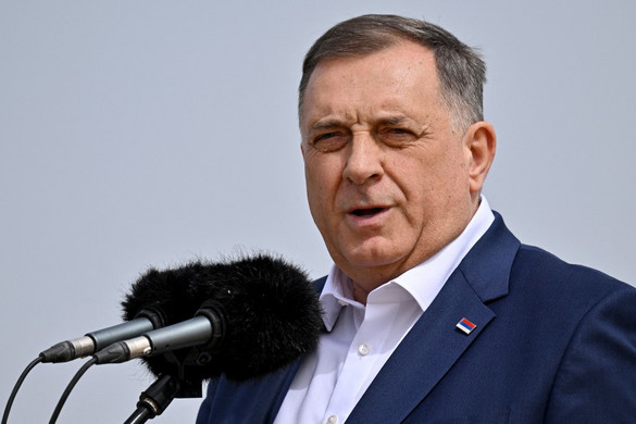 Kitüntette a Bosznia-hercegovinai Szerb Köztársaság Orbán Viktort