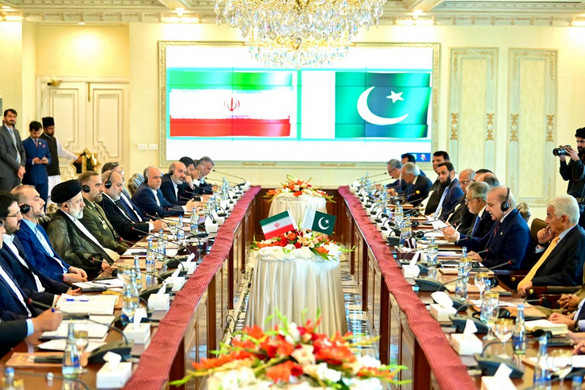 Közelít egymáshoz Pakisztán és Irán