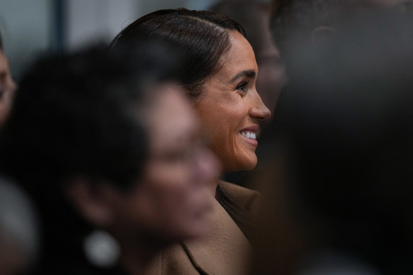 III. Károly király hiába könyörgött, Meghan Markle nem teljesíti a kívánságát