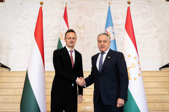 Szijjártó Péter: Szoros együttműködésre van szükség a békepárti országok között