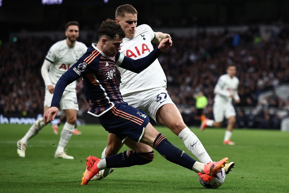 Simán nyert a Tottenham