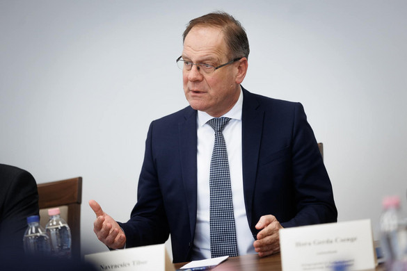 Navracsics Tibor: Magyarország jól használja fel az uniós pénzeket
