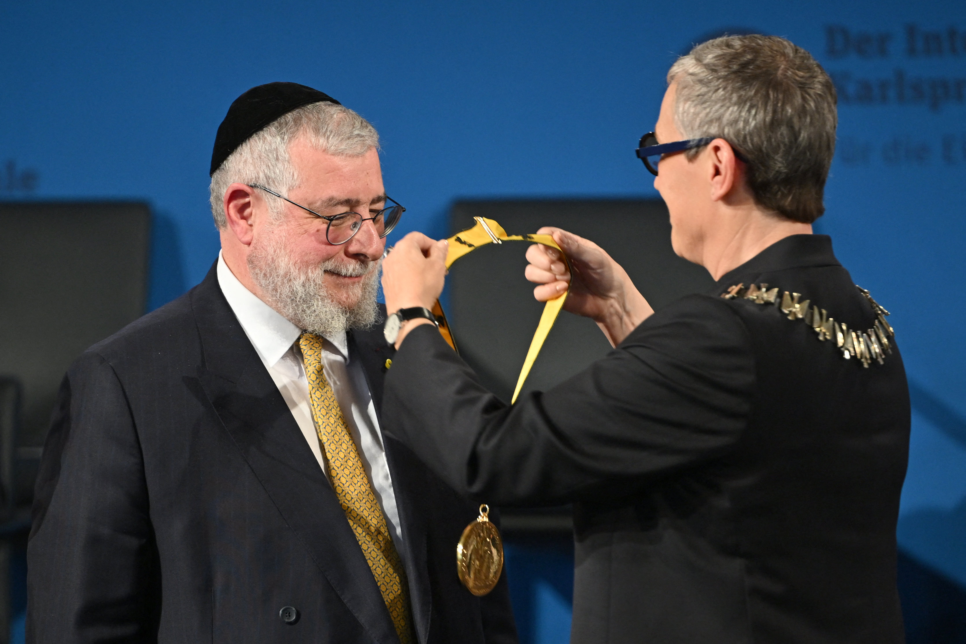 Pinchas Goldschmidt zsidó vezető kapta a 2024-es Nagy Károly-díjat