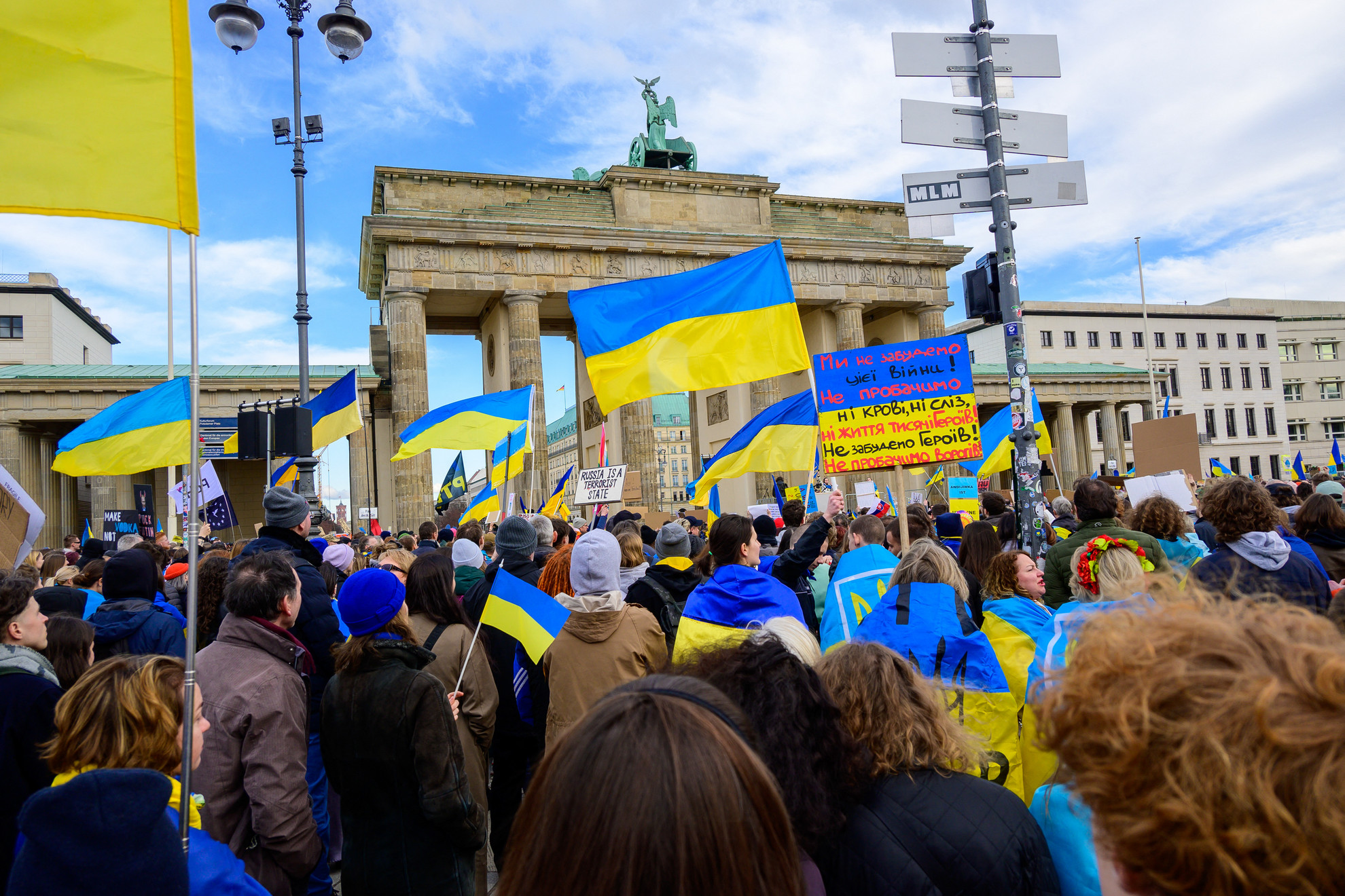 Németország szolidaritást vállalt Ukrajnával a háború kitörésekor, de most megtörténhet egy uniós döntés alapján, hogy a katonakorú nőket is visszatoloncolják Ukrajnába