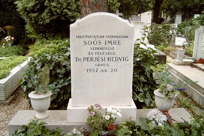 A házaspár sírja a Farkasréti temetőben