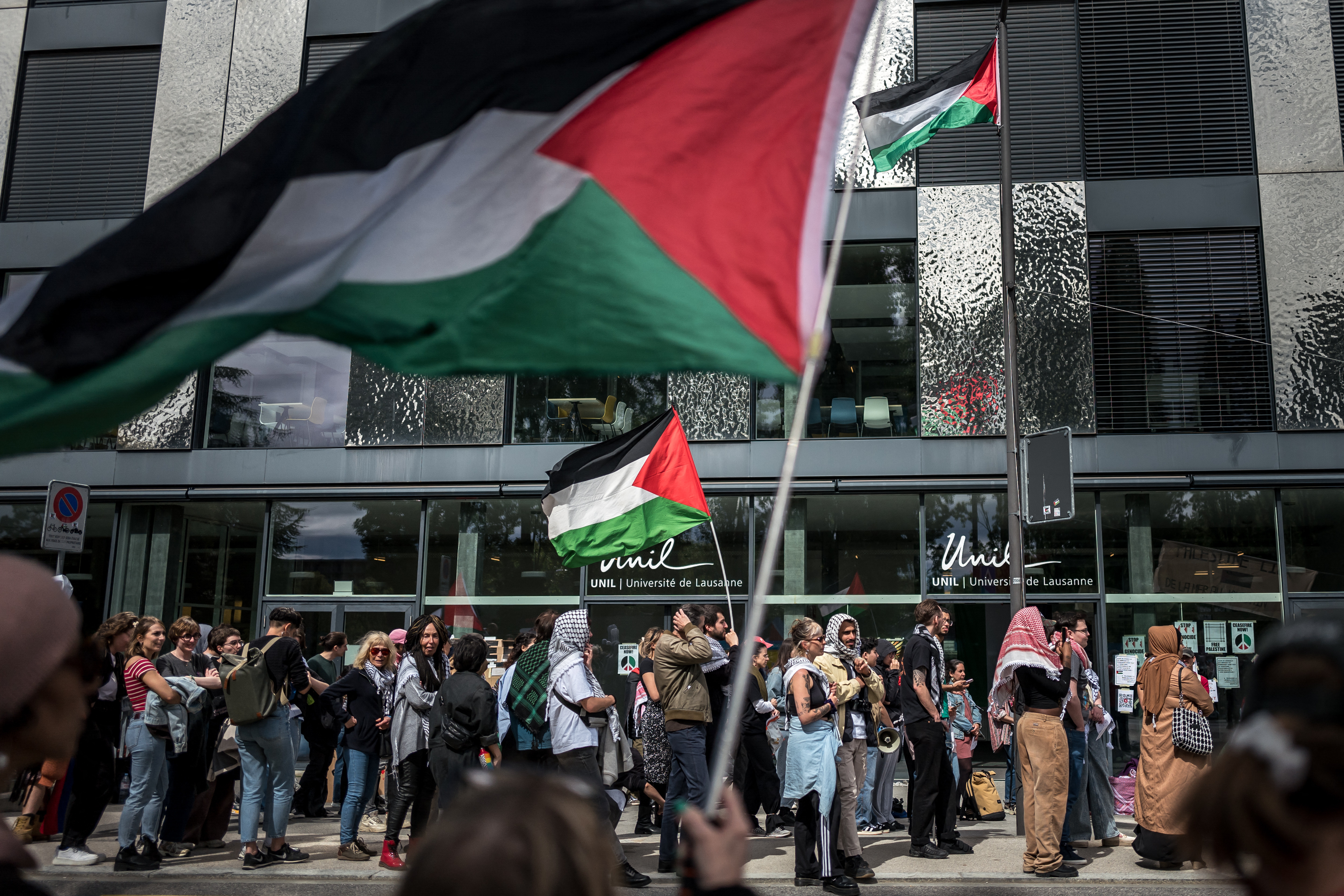 Több százan vettek részt egy palesztinbarát tüntetésen a svájci Lausanne-ban