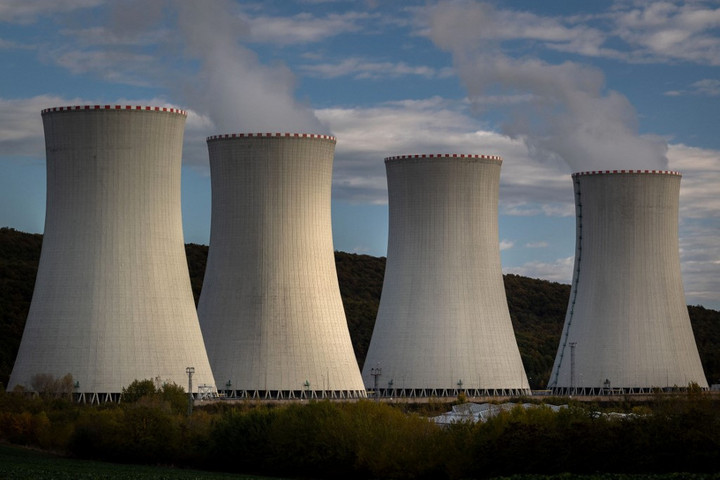 Fotó: AFP/Tomas Benedikovic Jóváhagyta Pozsony az új atomerőművet