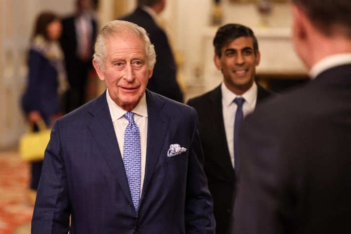 Nagy bejelentést tett a Buckingham-palota