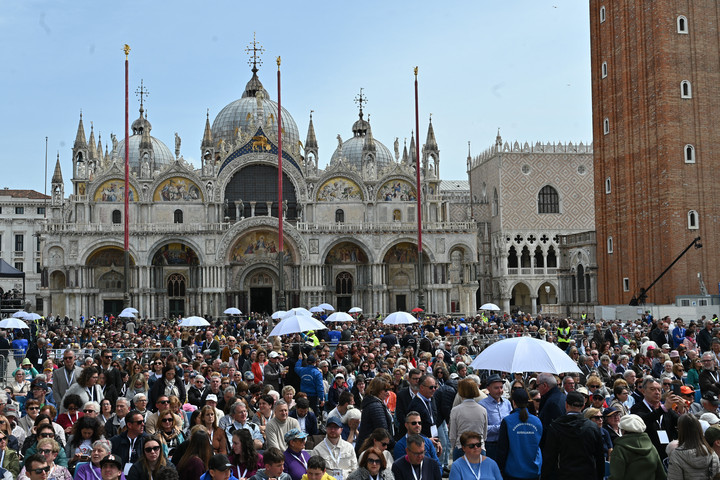 Fotó: AFP/Andrea Pattaro Velencében 5,4 millió euró gyűlt össze a turisták belépőjegyeiből
