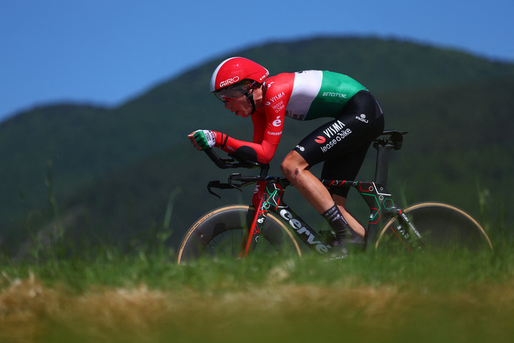 Fotó: AFP/Luca Bettini Milan triplája sprintbefutóban, Valter a mezőnnyel ért célba